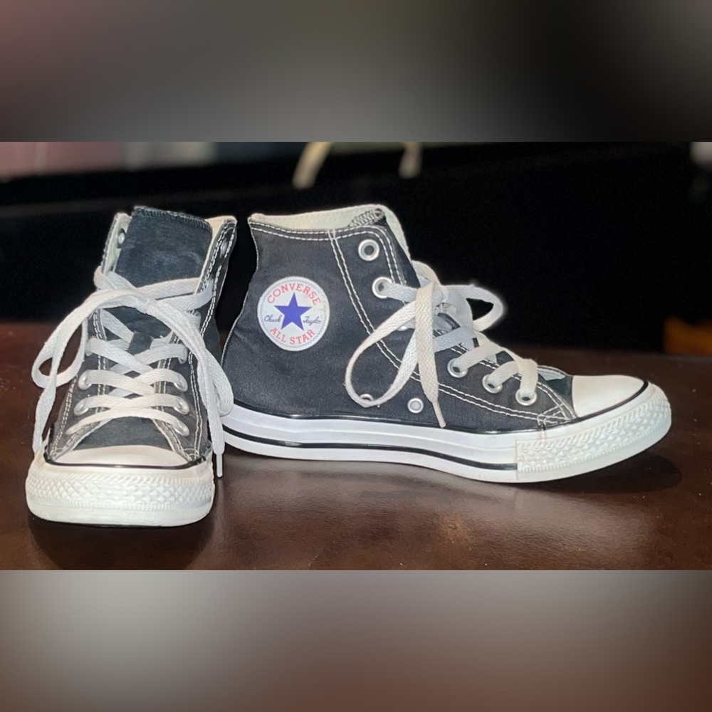 Converse Chuck Taylor All Star Hi Lace Up High Top Blue Sneakers women’s size 6